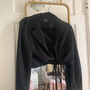 Lulu's Black Collared Wrap Crop Top